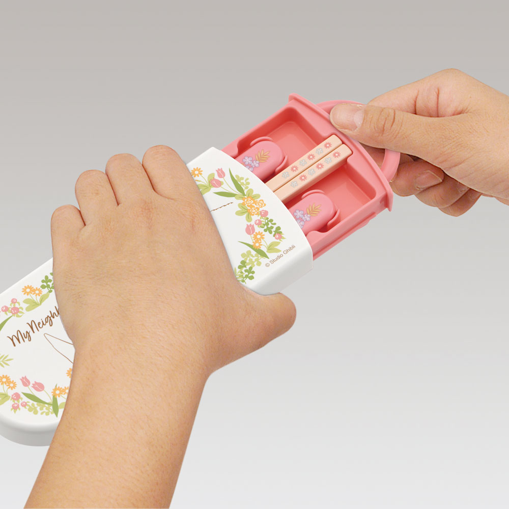 子供用 抗菌 お弁当 トリオセット 開けやすいスライド式（箸、スプーン、フォークのセット） トトロメイといっしょ／TACC2AG_4973307609398