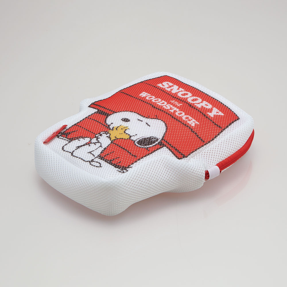 ダイカット 洗濯 ネット ランドリー 仕分け ポーチ キャラクター 旅行 スケーター skater LAN1D スヌーピー SNOOPY ピーナッツ 女性 レディース【トラベル そのまま 洗濯 ファスナーカバー】