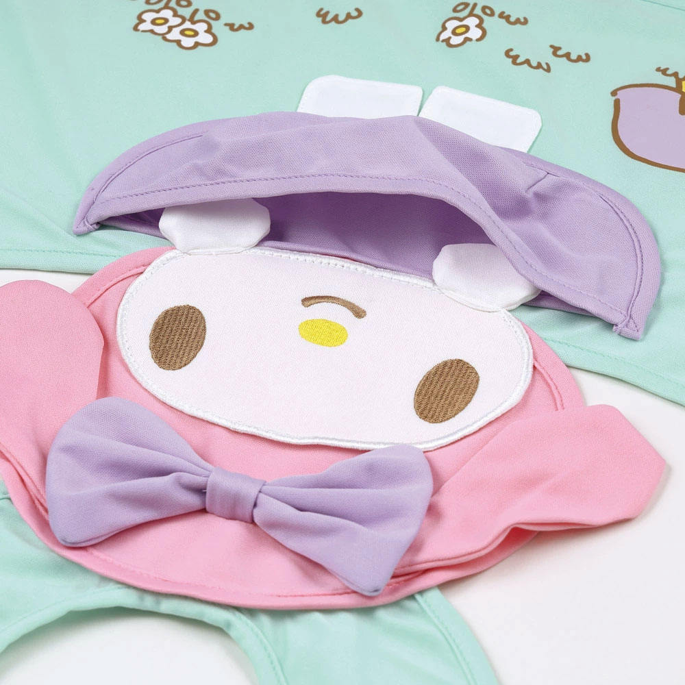 【送料無料】ダイカット エプロン ベビー 用品 可愛い 便利 ごはん 食べこぼし キャラクター スケーター skater CBAEP1 マイメロディ マイメロ サンリオ 女の子 女子【食事 汚れ 防止 撥水加工 洗濯機可 子供】