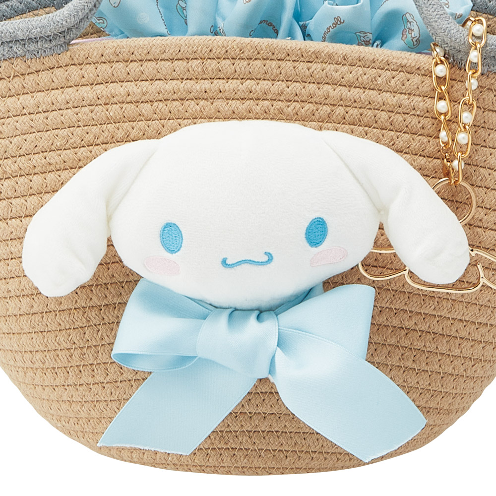 ぬいぐるみ付き かご風バッグ かご バッグ かばん かわいい キャラクター スケーター skater KNBB1 シナモロール シナモン サンリオ 女の子 女子【インナーバッグ付き チャーム付き 可愛い】