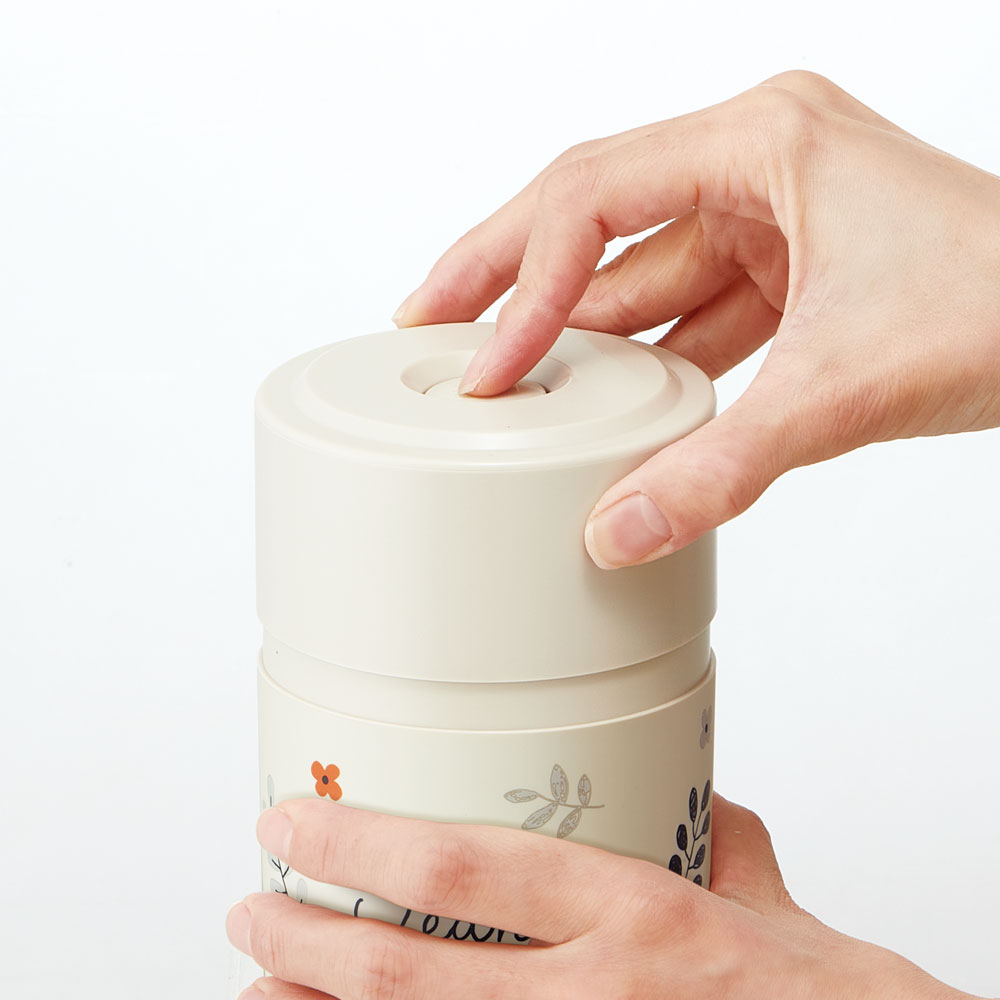 密閉 プッシュ ボタン付き 保存容器 800ml 日本製 プラスチック 保存 キッチン POS8 スケーター skater スヌーピー snoopy ピーナッツ 女性 レディース