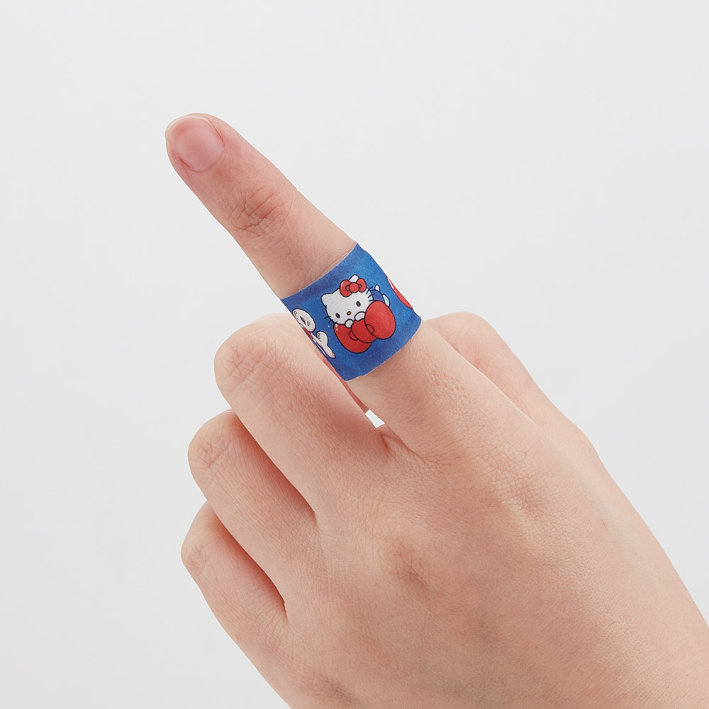 【メール便対象品】 絆創膏 キャラクター 防水 20枚入り L サイズ ばんそうこう 可愛い 子供 子ども スケーター skater QQBG3 キティ ハローキティ キティちゃん サンリオ 女の子【キッズ バンソウコウ かわいい 怪我 ケガ キズ 傷 救急】