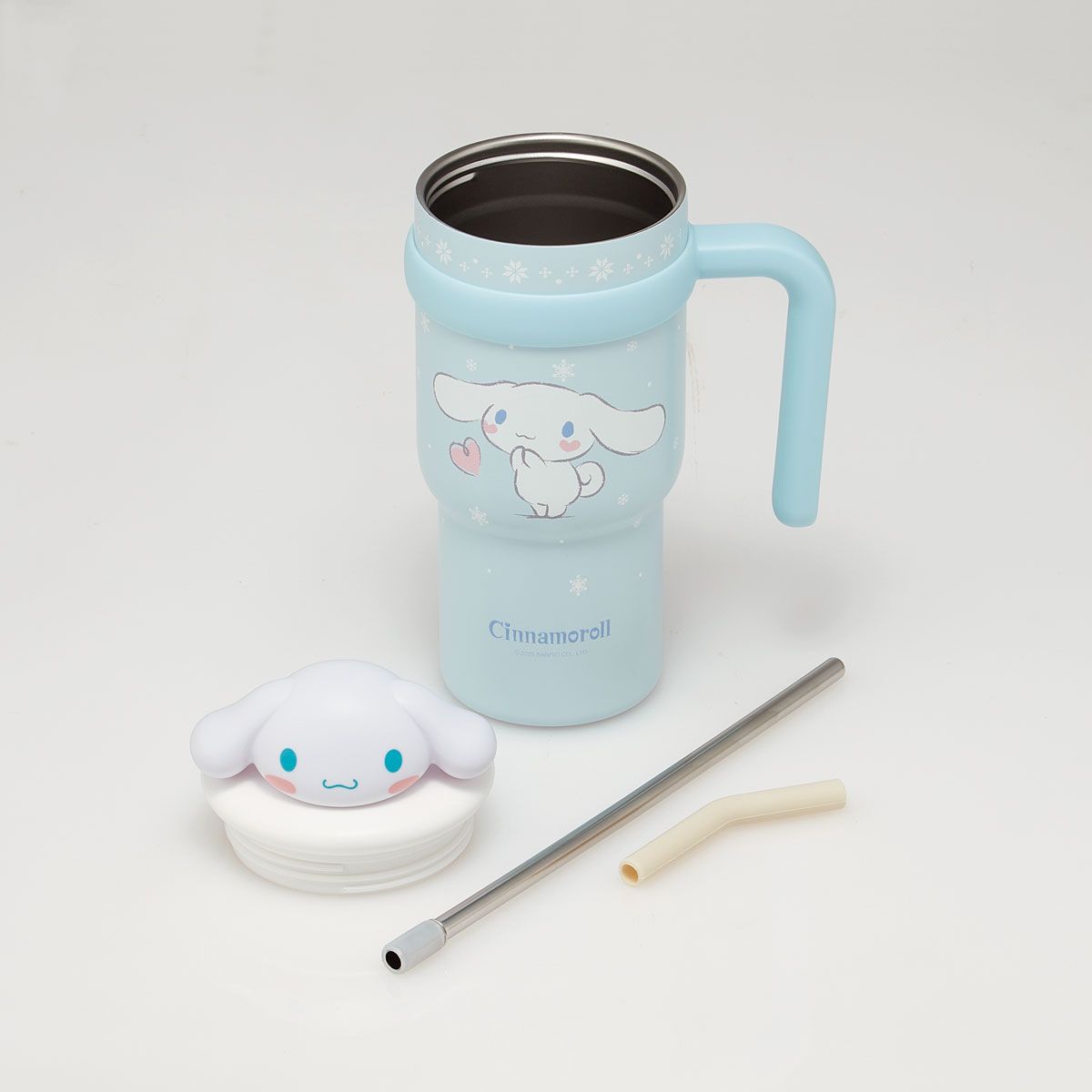 スケーター ハンドル付き ストロー タンブラー 700ml 保冷 専用 マスコット付き skater STSTBM7 シナモロール シナモン サンリオ 女の子 女子【子供 キッズ 大人 真空二重構造 持ち手付き】