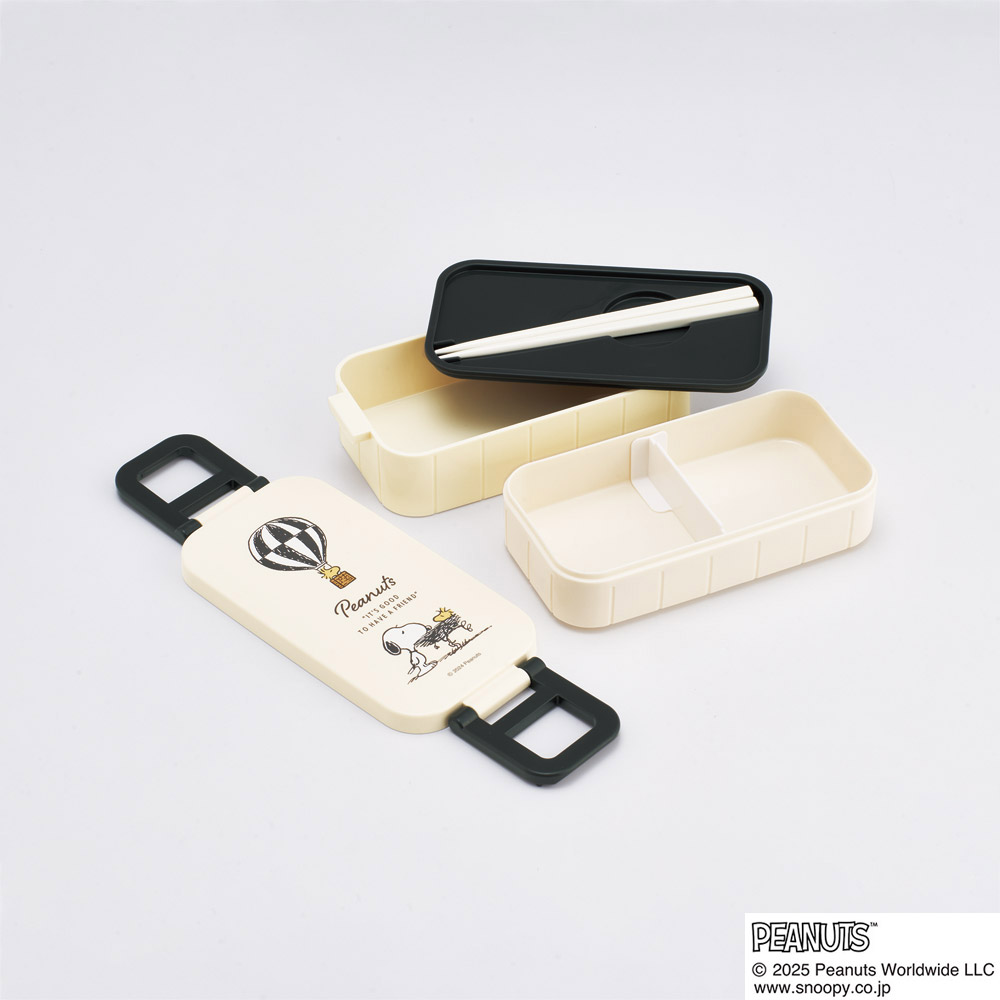 スケーター お弁当箱 弁当箱 お弁当 ランチボックス 2段 二段 箸付き 高校生 中学生 小学生 skater YZW3 スヌーピー バッジ SNOOPY ピーナッツ【もれない 漏れない かわいい 可愛い ランチ 子供 キッズ】