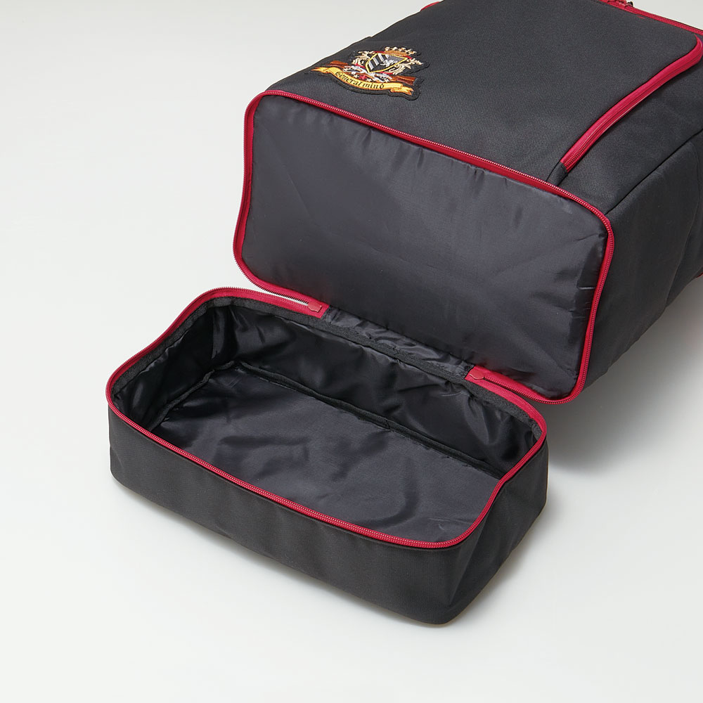 スクエアバッグ 27L 通勤 通学 バッグ かばん カバン リュック 旅行 底 靴 スケーター skater ZSQB1 エンブレム ブラック 黒【底ポケット シューズ トラベル 鞄】