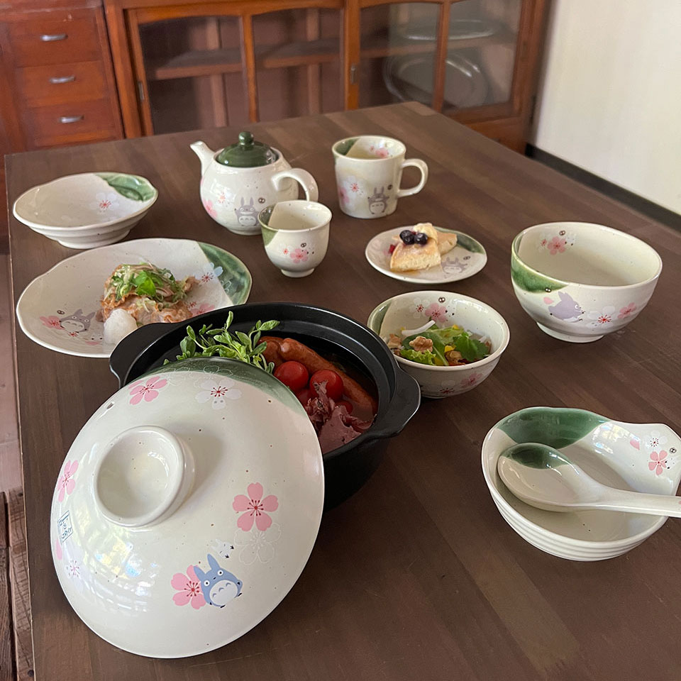 【送料無料】小鉢 小さい丼 小ドンブリ 小丼 鉢 食器 美濃焼き 美濃焼 ギフト 子供 おしゃれ スケーター CHMB1【キャラクター 和柄 焼物 陶器 かわいい 和食 ご飯茶碗 となりのトトロ totoro スタジオジブリ 女性】