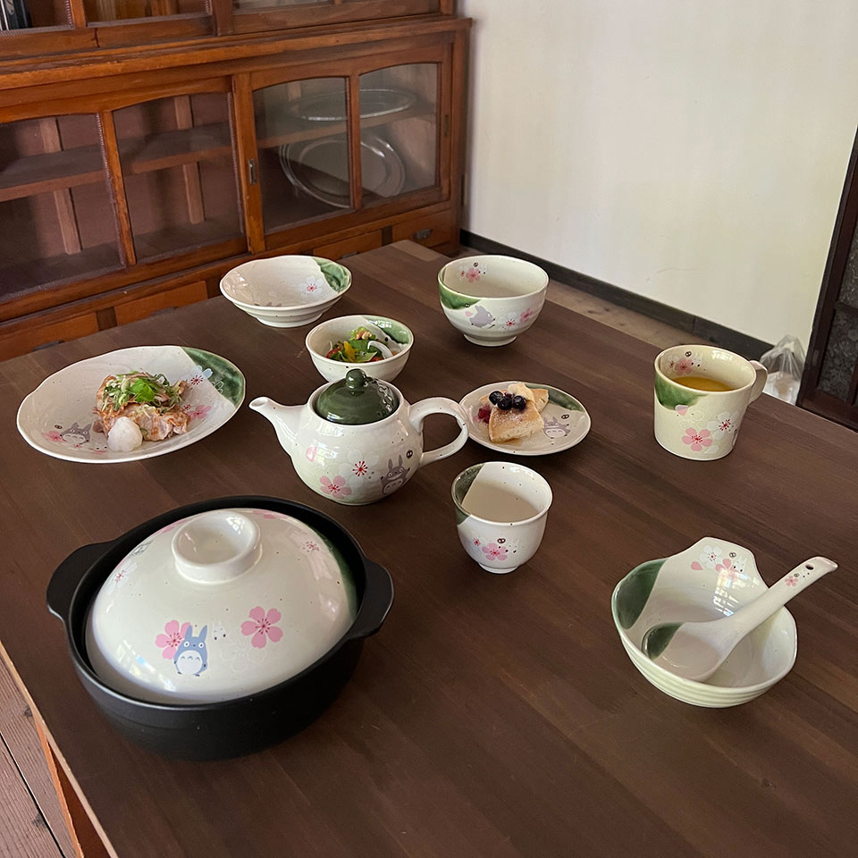 【送料無料】和食器 お皿 和食 取り皿 大皿 深皿 おしゃれ 美濃焼き 美濃焼 モダン かわいい 大人 スケーター CHMD3【食器 キャラクター 焼き物 陶器 美濃焼 プレート 丸皿 ギフト 贈り物 となりのトトロ totoro スタジオジブリ 女性】