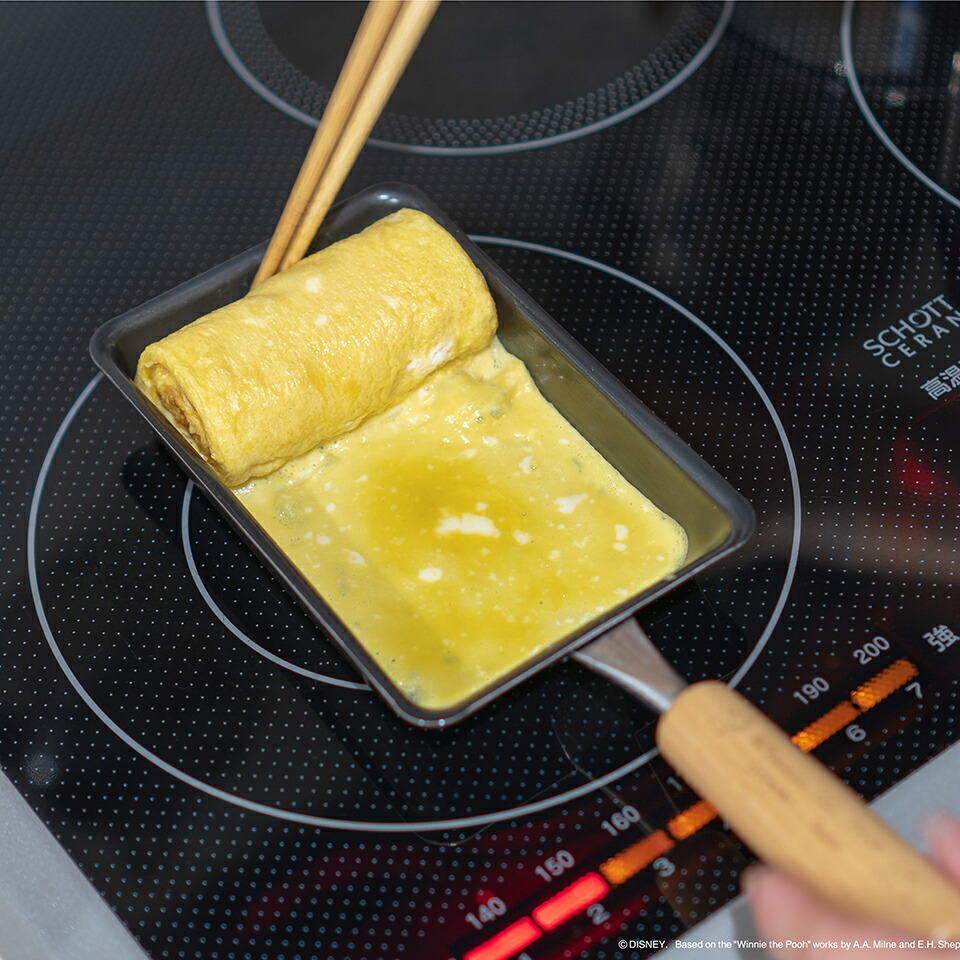 【送料無料】スケーター 鉄製 玉子焼 くまのプーさん 卵焼き 器 フライパン 調理器具 シリコーン焼付塗装 から焼き不要 キッチン 用品 グッズ 焼く 調理 料理 燕三条 かわいい キャラクター ディズニー Disney IRT2