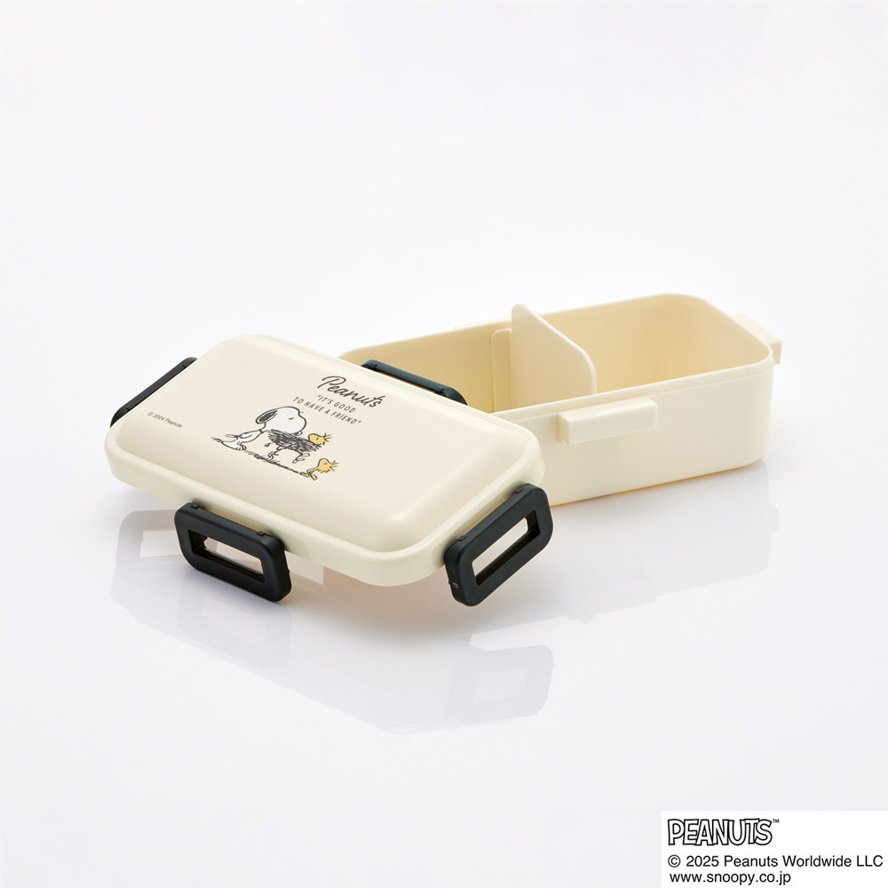 スケーター 弁当箱 530ml 大人 一段 仕切り 食洗機 レンジ 対応 日本製 ランチボックス skater PFLB6 スヌーピー バッジ SNOOPY ピーナッツ【レディース 4点ロック お弁当箱 ドーム型 1段 食洗機OK】