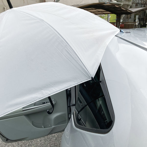 【メール便対象品】 スケーター 傘 マグネット ストラップ ねこっと NEKOTTO 車 雨 ピタッと クリップ 子供 ホルダー 磁石 かさ カサ レイングッズ ストッパー アンブレラマーカー 乗り降り 目印 傘アクセサリー STMGU1 傘立て チャーム 【 レイン】