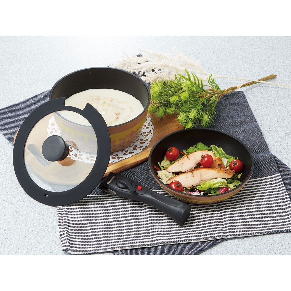 【送料無料】取っ手が取れる 鍋 &フライパン セット IH ガス火 対応 20cm 蓋付き ANFP2 スケーター くまのプーさん プーさん Pooh 女性 レディース