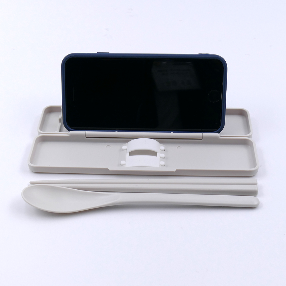 スマホスタンドにもなる音が鳴らないコンビセット(箸・スプーン) 箸18cm ベージュ／CCS3SASS_4973307716980