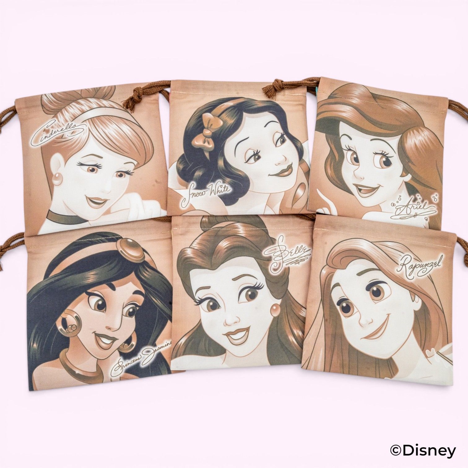 【ディズニー プリンセス】開けるまでのお楽しみ！全6柄のブラインドパッケージ仕様のランチ巾着が発売！